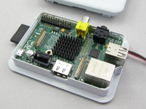 Raspberry Pi capacitor and cpuheatsink added