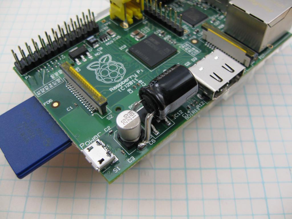 Raspberry Pi power supply additional capacitor